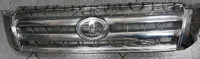 Решетка радиатора Toyota Kluger / Highlander 2003-2007 (хром)
