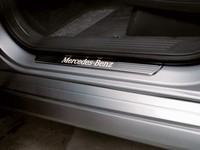 Накладки на пороги с подсветкой для Mercedes ML W166