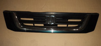 Решетка радиатора Honda CR-V 95-98