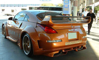 Фендера - расширители колесных арок "VeilSide" на Nissan Fairlady
