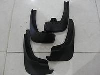 Брызговики Toyota Ractis NCP100/105 /SCP100 2006-2008