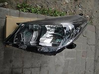 Фары (оптика) Toyota Vitz 10-13