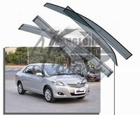  Ветровики - дефлекторы окон Toyota Belta/Yaris Sedan/VIOS P9# 2005-2012 с молдингом
