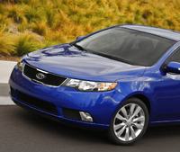 Капот Kia Forte 2008-2012