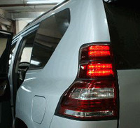 Стопы диодные Toyota Land Cruiser Prado 150 полосы (красные)