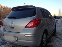 Спойлер на Nissan Tiida 2004-2012 