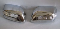 Накладки на зеркала с поворотниками хром Toyota Land Cruiser 200 08-11