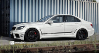 Аэродинамический обвес Prior Design Black Edition для Mercedes C (W204)