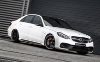 Черные вставки в пороги для Mercedes E-Class W212