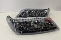 Оптика тюнинг фары Toyota Mark 2 JZX 100 темные (3 секции) черные