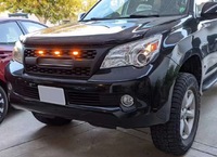 Решетка радиатора тюнинг с огнями Lexus GX460 2010-2013