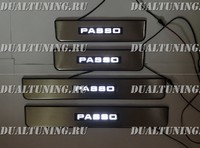 Накладки на пороги с подсветкой (метал) Toyota Passo 2010-2014