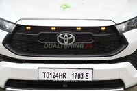 Решетка радиатора тюнинг LED с огнями Toyota Innova 2023
