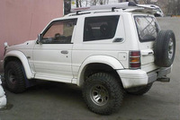 Фендера - расширители колесных арок Mitsubishi Pajero 2