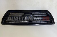 Решетка радиатора Toyota Hilux Surf 215 2005-2009