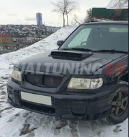 Решетка радиатора Subaru Forester SF5, SF6, SF9
