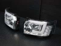 Фары Toyota Hiace 200 2014-2019 (светлые)