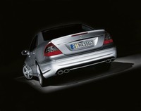 Задний бампер AMG для Mercedes E-Class W211