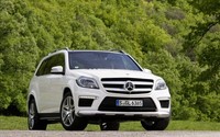 Малый комплект рестайлинга в GL63 AMG для Mercedes GL X166